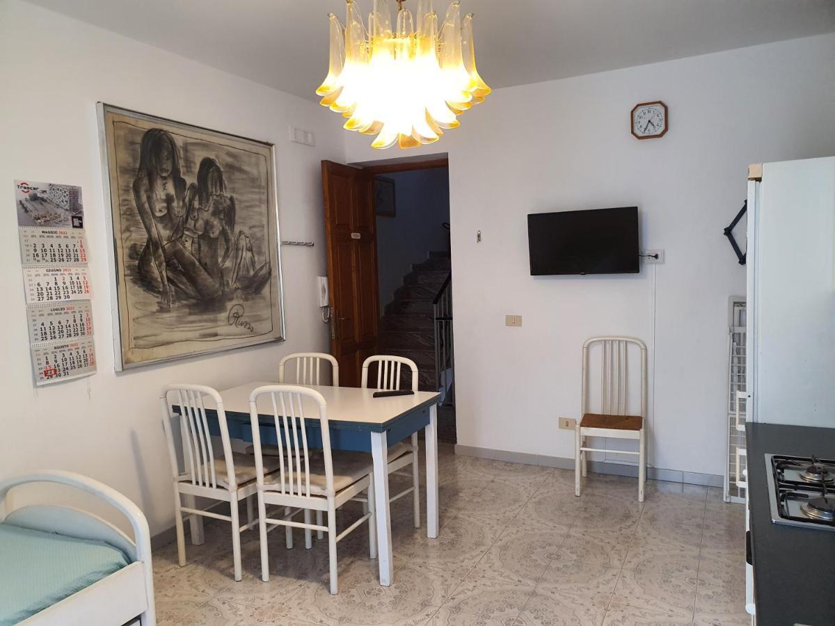 Case Vacanza Armando "Lipari" Canneto  Pokoj fotografie